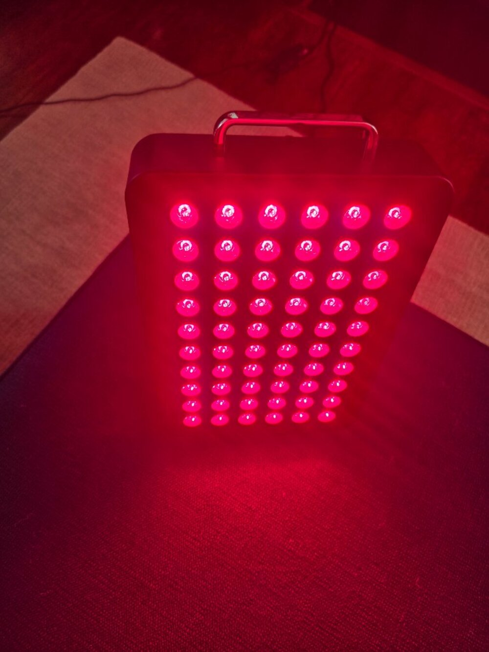 BestQool Red Light Therapy Panel - Picture 3 of 14